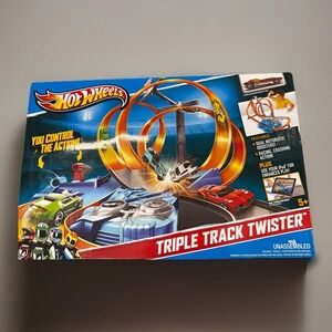 Hot Wheels Triple Track Twister Motorized Play Set NIB Sealed Racing